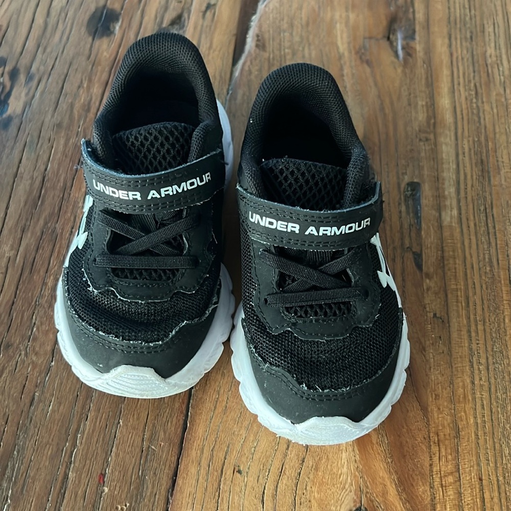 In great condition toddler sneakers